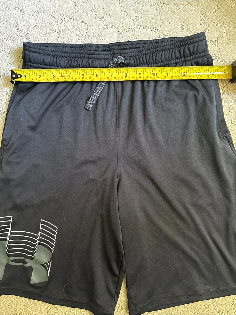 Under Armour Black Youth XL Performance Shorts - Picture 3 of 5